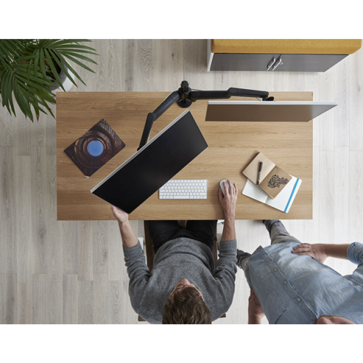 CBS Lima Dual Monitor Arm