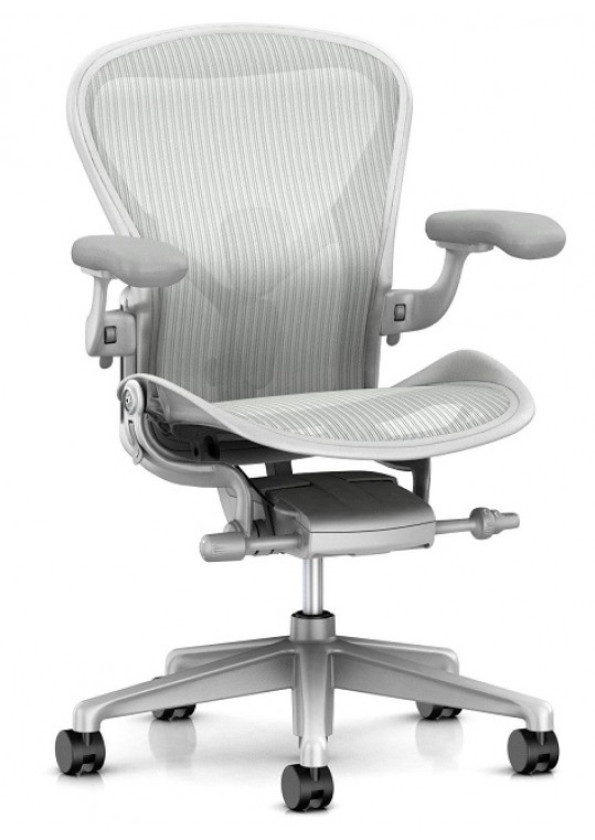 Aeron Remastered Mineral Front